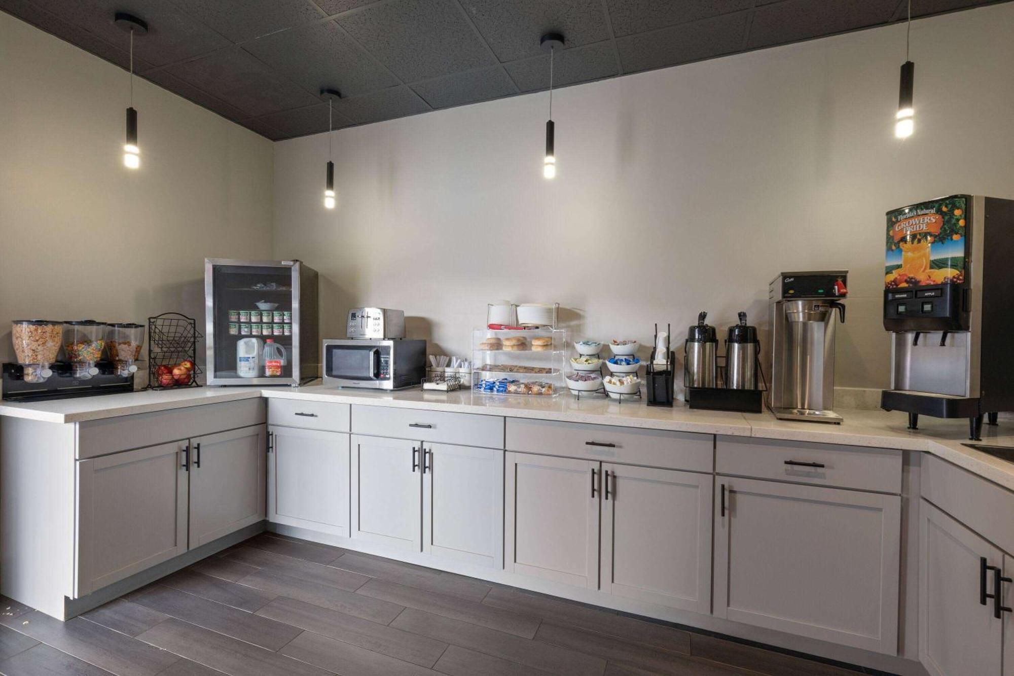 Ramada By Wyndham Studio Suites דותן מראה חיצוני תמונה